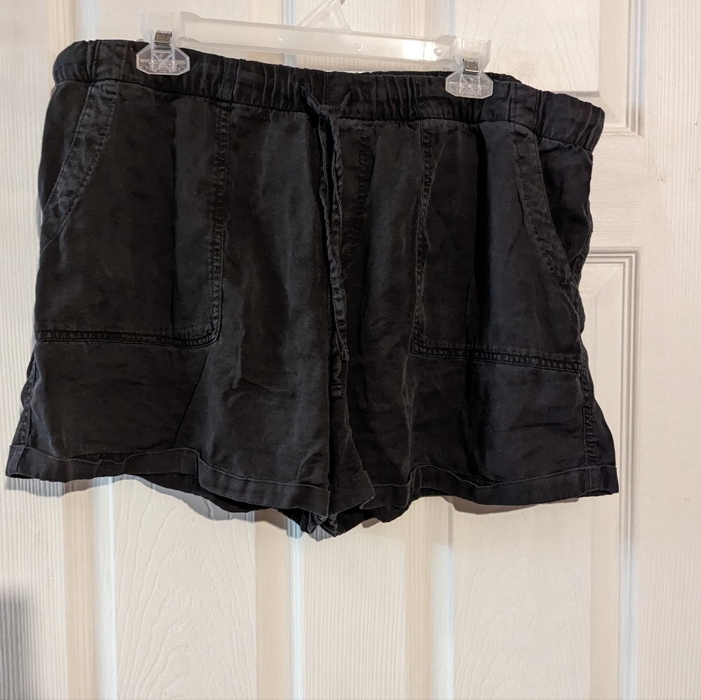 Gap "linen" shorts